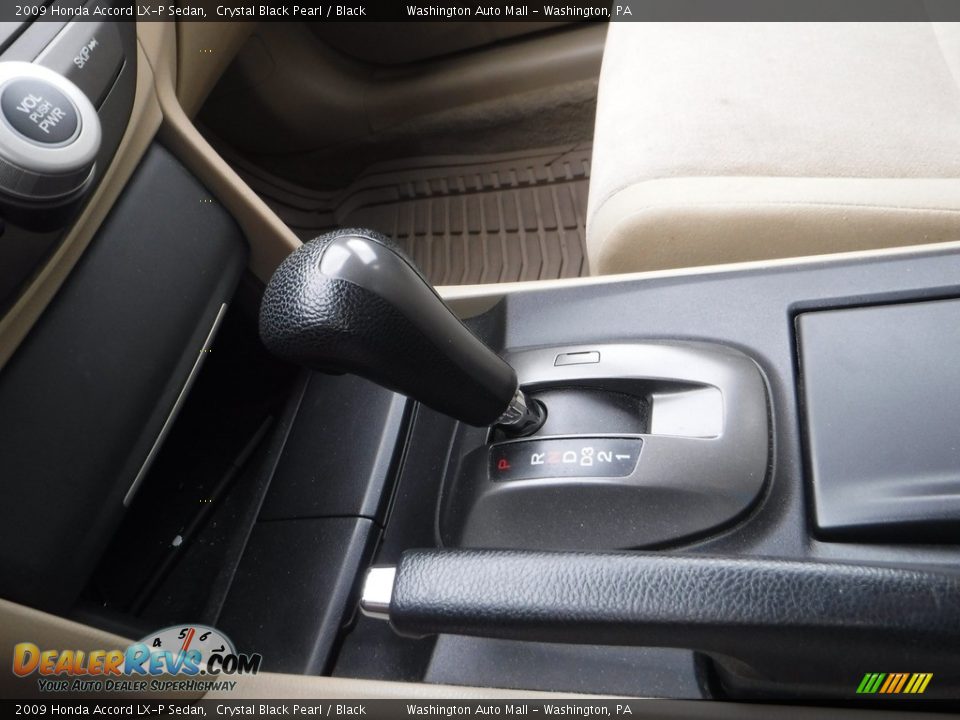 2009 Honda Accord LX-P Sedan Crystal Black Pearl / Black Photo #16