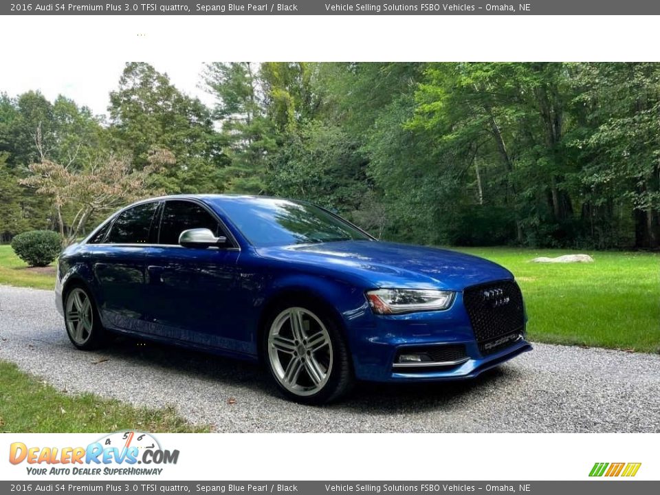 Front 3/4 View of 2016 Audi S4 Premium Plus 3.0 TFSI quattro Photo #11