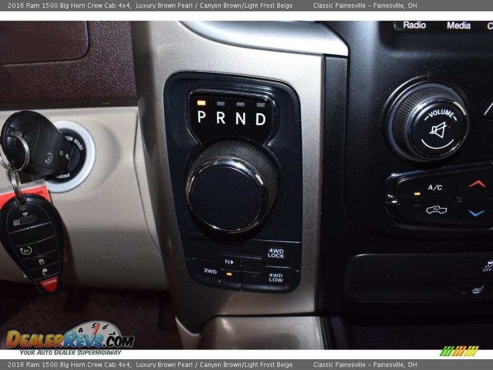 2016 Ram 1500 Big Horn Crew Cab 4x4 Luxury Brown Pearl / Canyon Brown/Light Frost Beige Photo #14