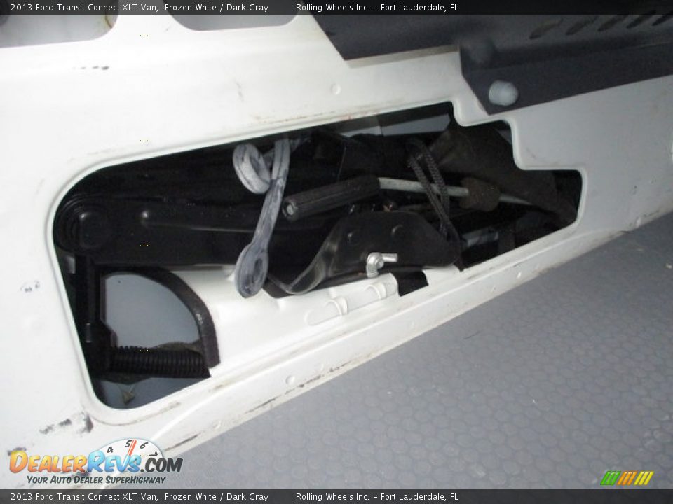 2013 Ford Transit Connect XLT Van Frozen White / Dark Gray Photo #34