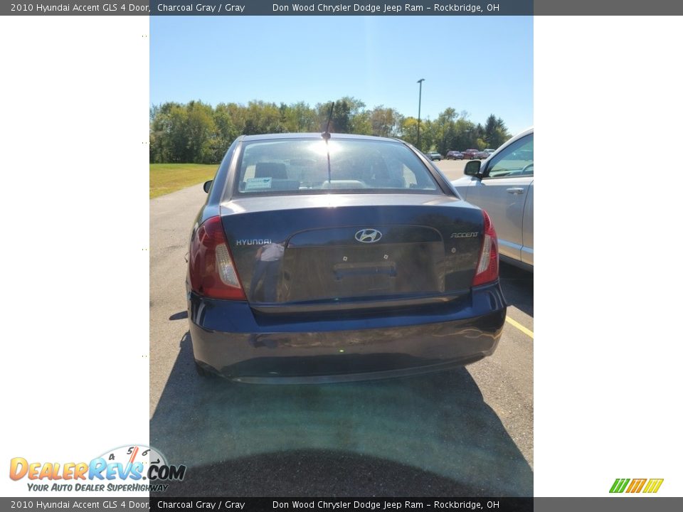 2010 Hyundai Accent GLS 4 Door Charcoal Gray / Gray Photo #5