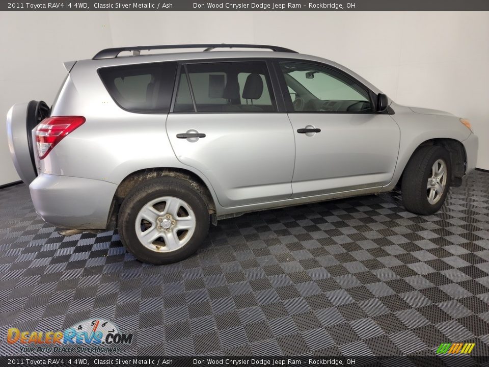 2011 Toyota RAV4 I4 4WD Classic Silver Metallic / Ash Photo #9
