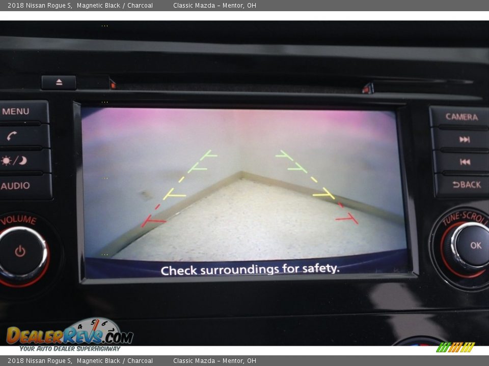 2018 Nissan Rogue S Magnetic Black / Charcoal Photo #12