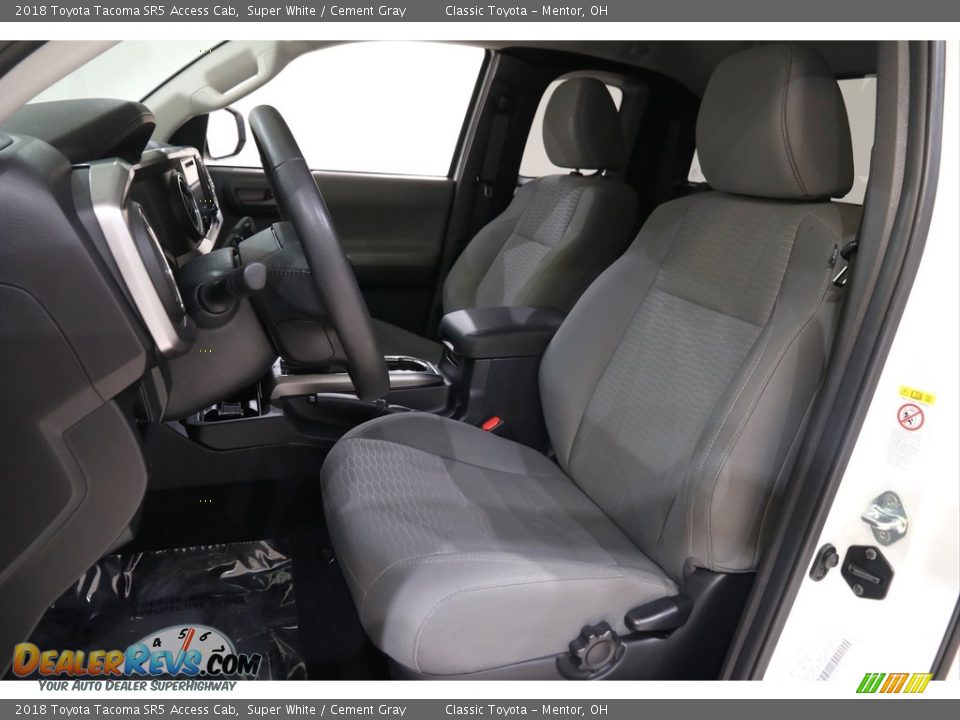 2018 Toyota Tacoma SR5 Access Cab Super White / Cement Gray Photo #5