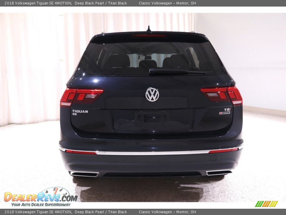 2018 Volkswagen Tiguan SE 4MOTION Deep Black Pearl / Titan Black Photo #17