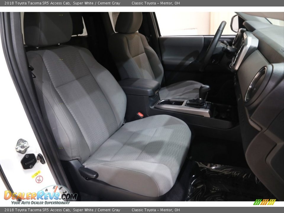 2018 Toyota Tacoma SR5 Access Cab Super White / Cement Gray Photo #14