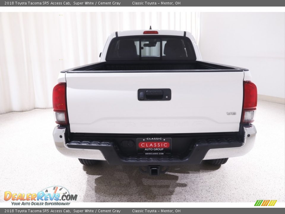 2018 Toyota Tacoma SR5 Access Cab Super White / Cement Gray Photo #17