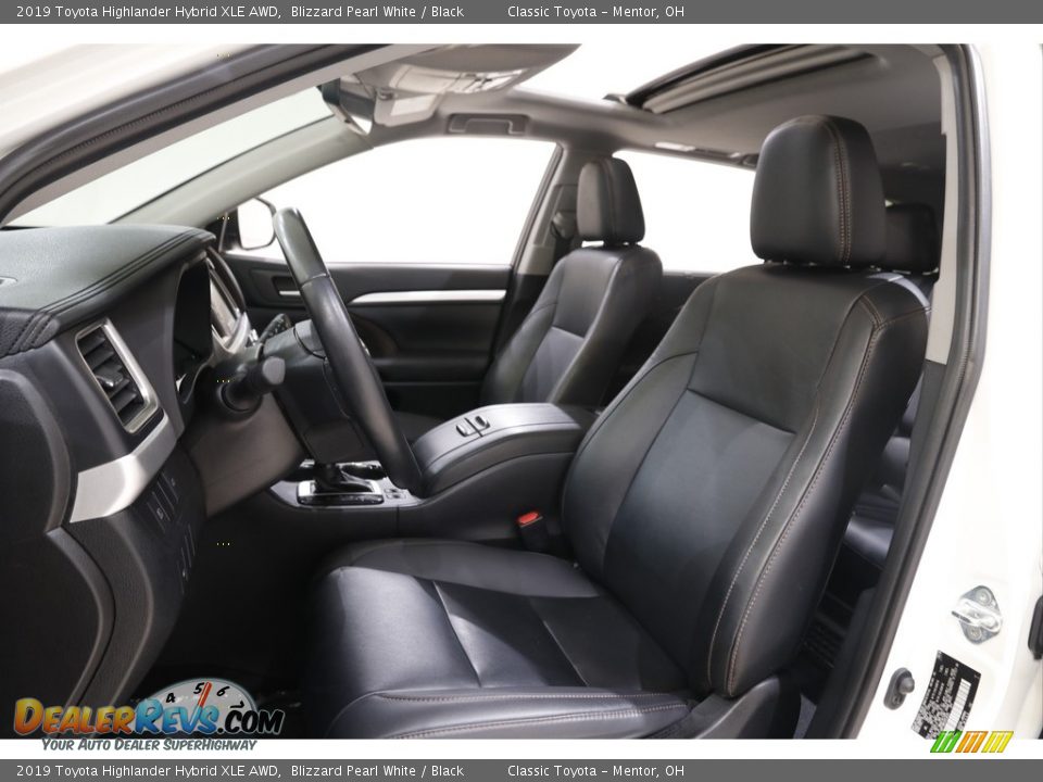 Black Interior - 2019 Toyota Highlander Hybrid XLE AWD Photo #5