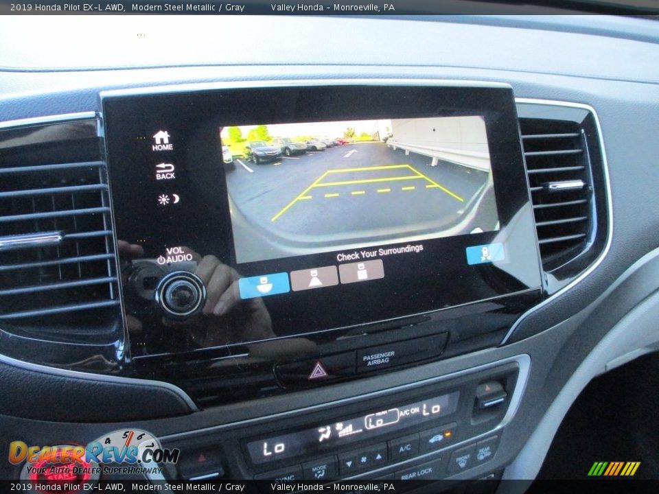 2019 Honda Pilot EX-L AWD Modern Steel Metallic / Gray Photo #17