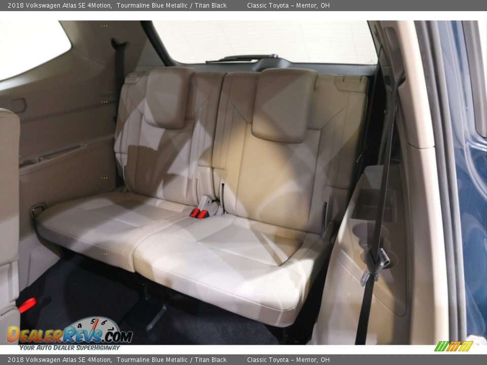 2018 Volkswagen Atlas SE 4Motion Tourmaline Blue Metallic / Titan Black Photo #16