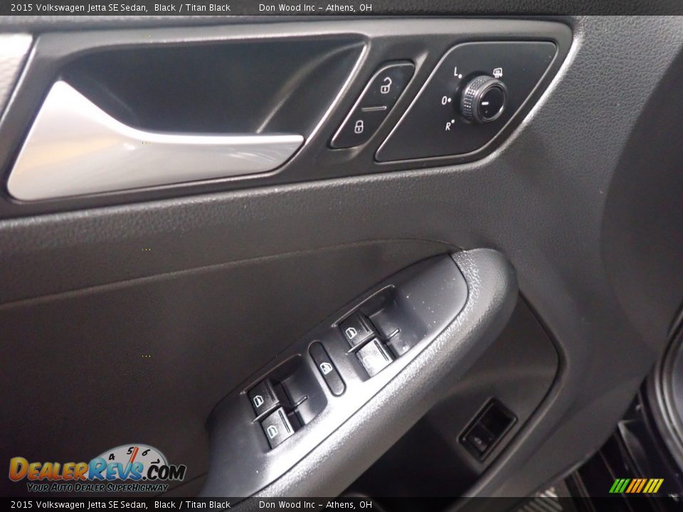 Door Panel of 2015 Volkswagen Jetta SE Sedan Photo #21