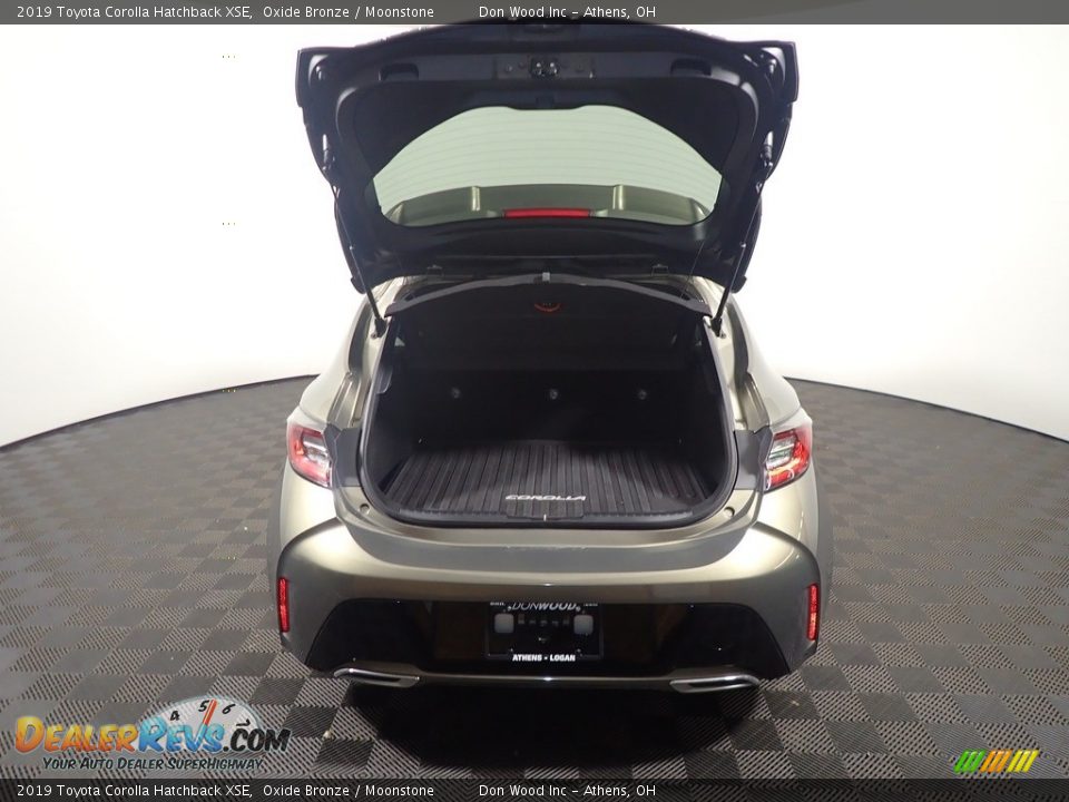 2019 Toyota Corolla Hatchback XSE Oxide Bronze / Moonstone Photo #15