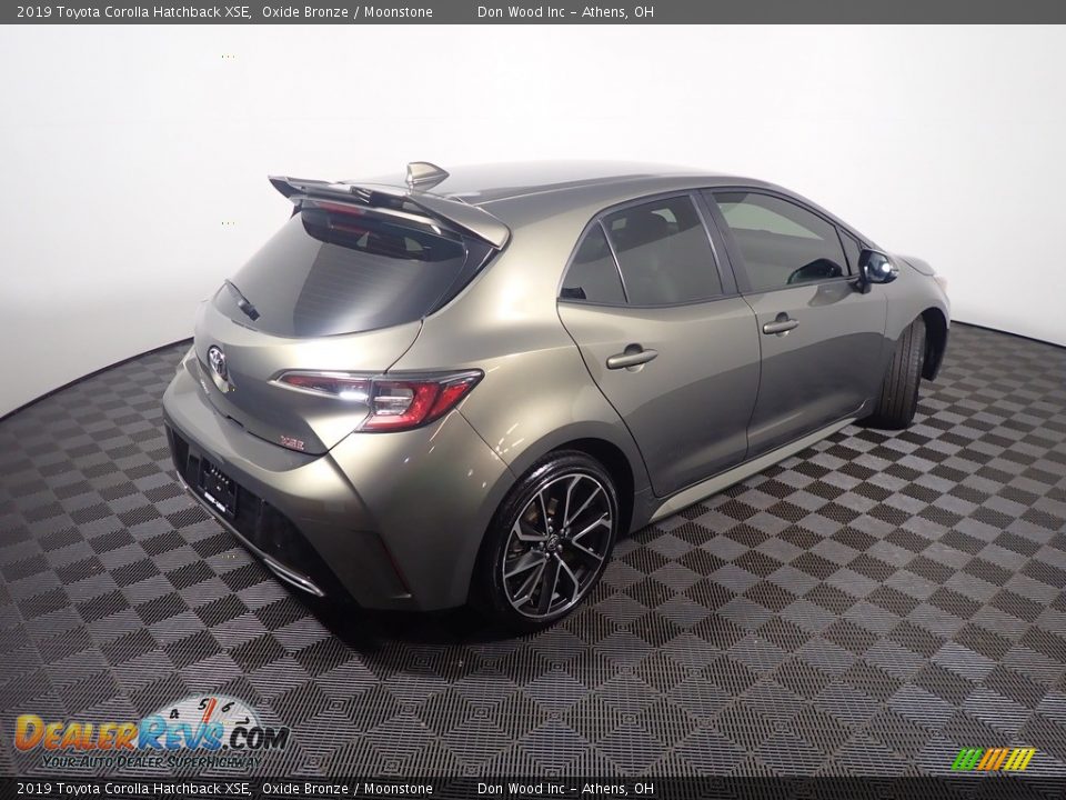 2019 Toyota Corolla Hatchback XSE Oxide Bronze / Moonstone Photo #18