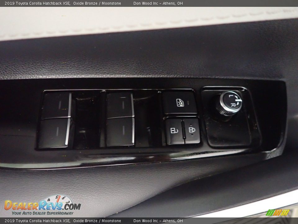 2019 Toyota Corolla Hatchback XSE Oxide Bronze / Moonstone Photo #20