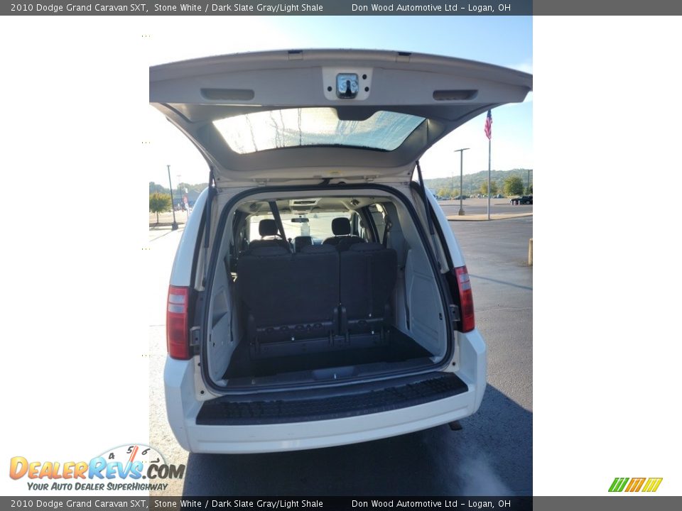 2010 Dodge Grand Caravan SXT Stone White / Dark Slate Gray/Light Shale Photo #10