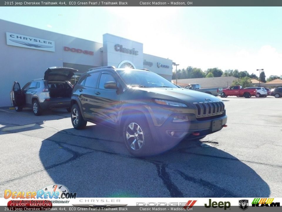 2015 Jeep Cherokee Trailhawk 4x4 ECO Green Pearl / Trailhawk Black Photo #1