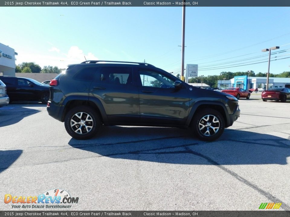 2015 Jeep Cherokee Trailhawk 4x4 ECO Green Pearl / Trailhawk Black Photo #2