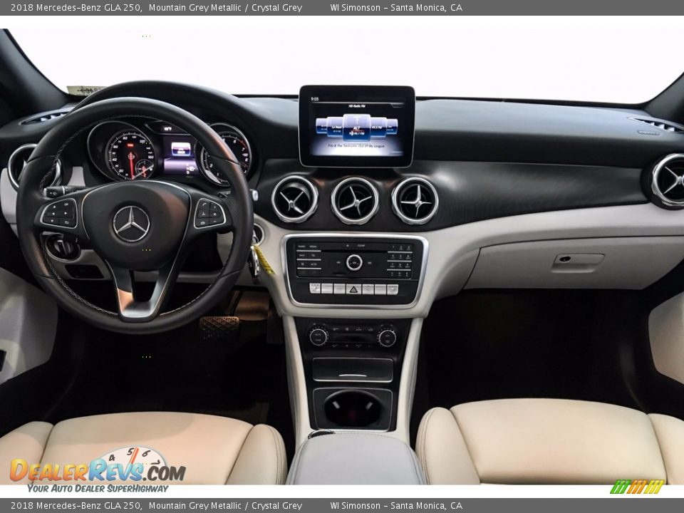 2018 Mercedes-Benz GLA 250 Mountain Grey Metallic / Crystal Grey Photo #18