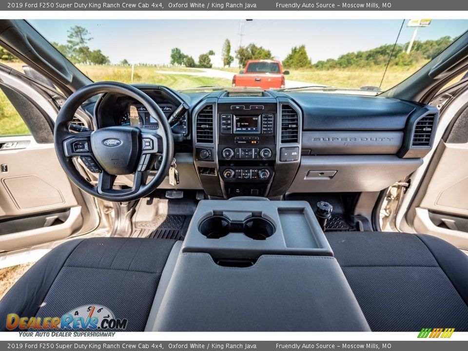2019 Ford F250 Super Duty King Ranch Crew Cab 4x4 Oxford White / King Ranch Java Photo #32