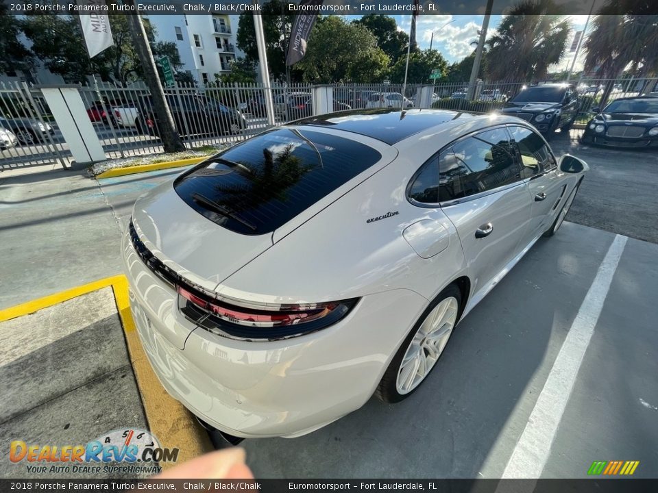 2018 Porsche Panamera Turbo Executive Chalk / Black/Chalk Photo #18