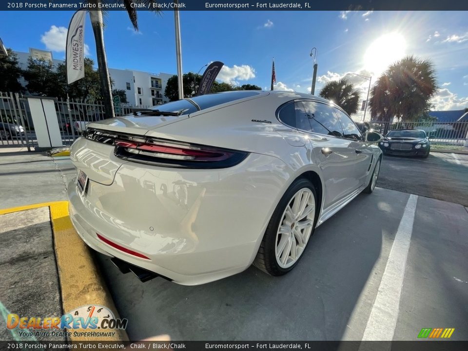 2018 Porsche Panamera Turbo Executive Chalk / Black/Chalk Photo #19