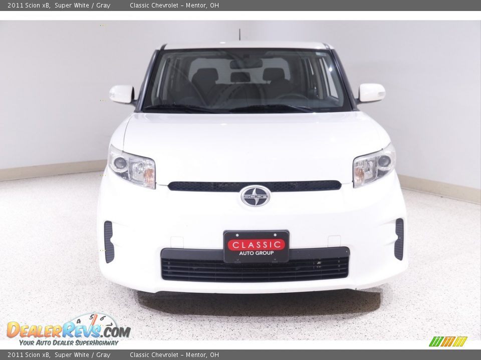 2011 Scion xB Super White / Gray Photo #2