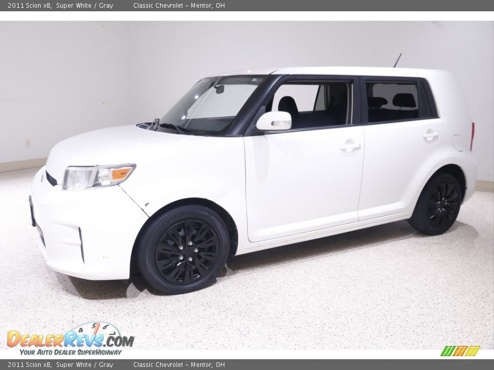 2011 Scion xB Super White / Gray Photo #3