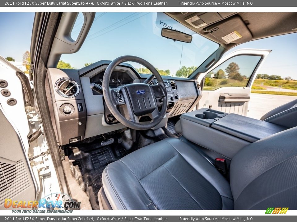 2011 Ford F250 Super Duty Lariat SuperCab 4x4 Oxford White / Black Two Tone Leather Photo #20