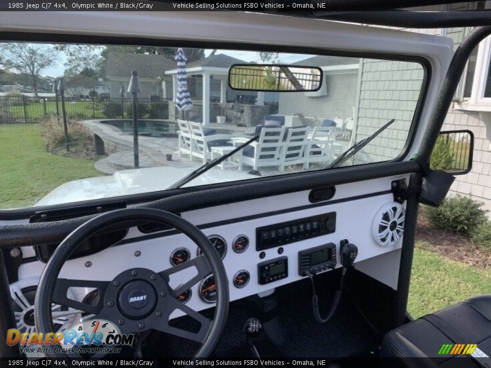 1985 Jeep CJ7 4x4 Olympic White / Black/Gray Photo #11