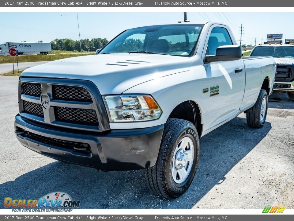 2017 Ram 2500 Tradesman Crew Cab 4x4 Bright White / Black/Diesel Gray Photo #8