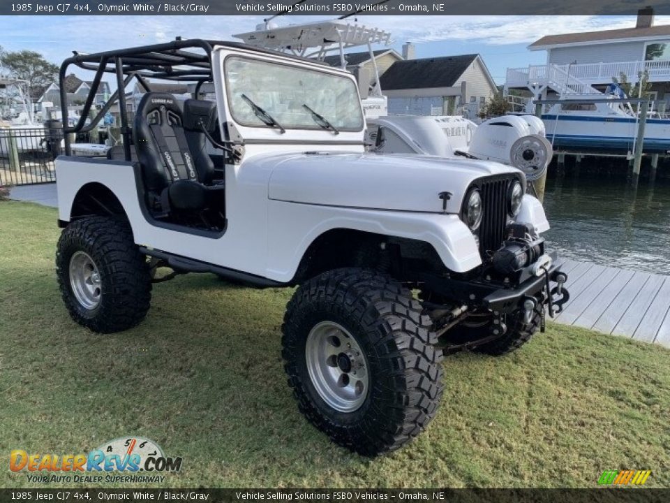 Front 3/4 View of 1985 Jeep CJ7 4x4 Photo #35