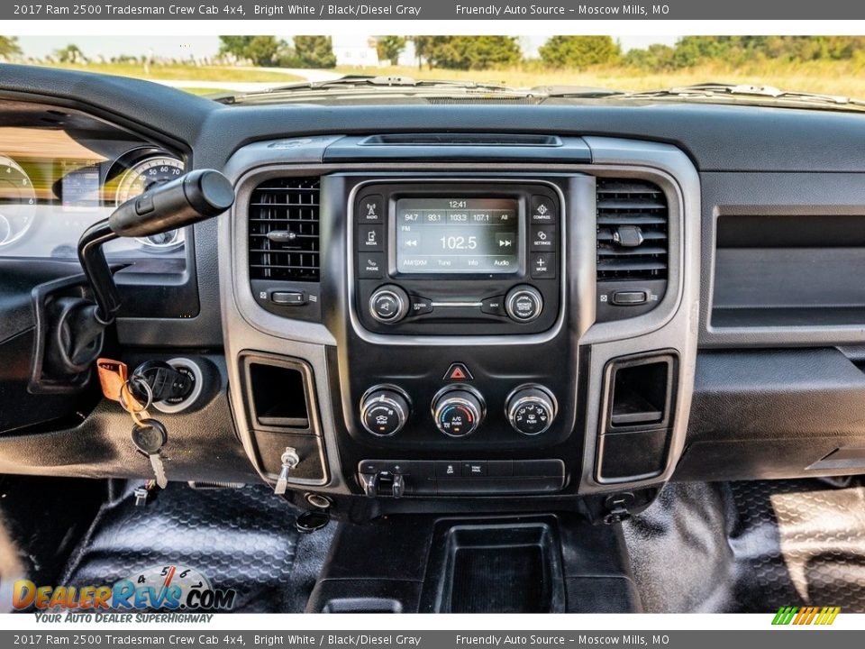 Controls of 2017 Ram 2500 Tradesman Crew Cab 4x4 Photo #28