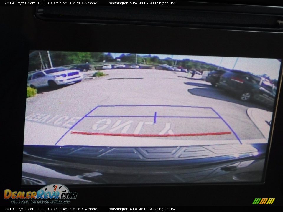 2019 Toyota Corolla LE Galactic Aqua Mica / Almond Photo #5