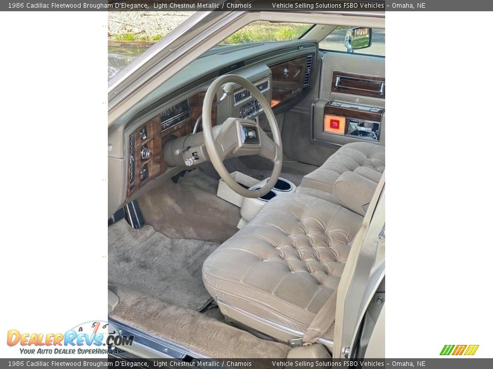Front Seat of 1986 Cadillac Fleetwood Brougham D'Elegance Photo #12