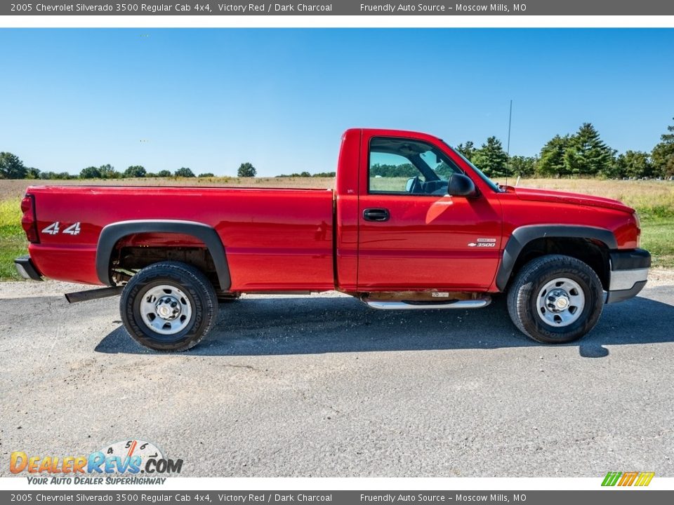 Victory Red 2005 Chevrolet Silverado 3500 Regular Cab 4x4 Photo #3