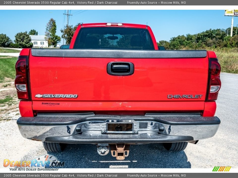 2005 Chevrolet Silverado 3500 Regular Cab 4x4 Victory Red / Dark Charcoal Photo #5