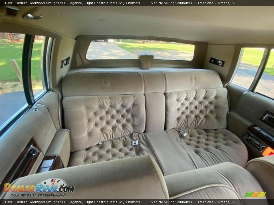 Rear Seat of 1986 Cadillac Fleetwood Brougham D'Elegance Photo #17