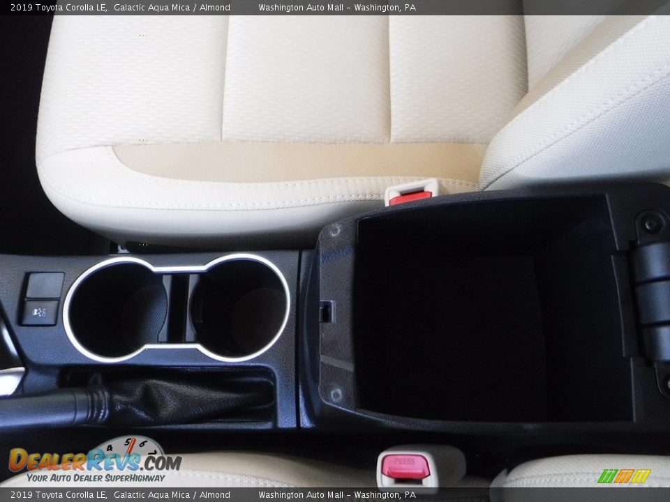 2019 Toyota Corolla LE Galactic Aqua Mica / Almond Photo #24