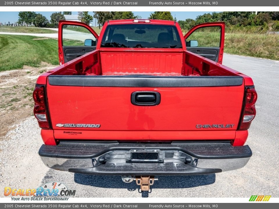 2005 Chevrolet Silverado 3500 Regular Cab 4x4 Victory Red / Dark Charcoal Photo #22