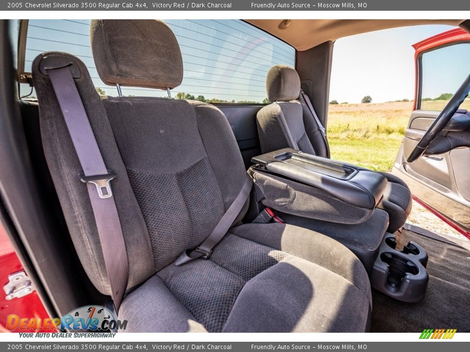 2005 Chevrolet Silverado 3500 Regular Cab 4x4 Victory Red / Dark Charcoal Photo #26