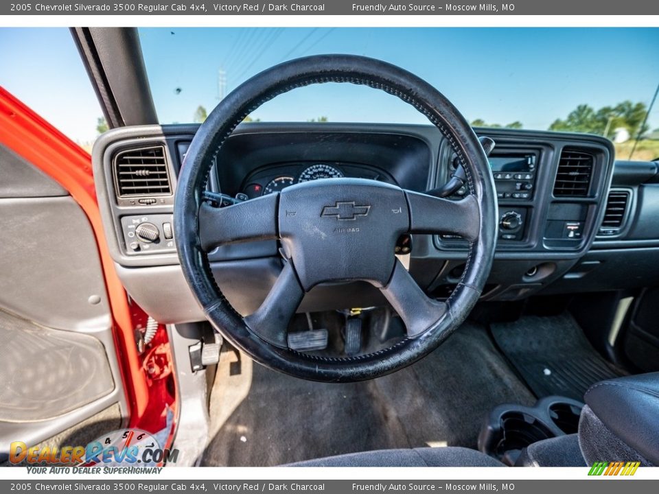 2005 Chevrolet Silverado 3500 Regular Cab 4x4 Victory Red / Dark Charcoal Photo #29