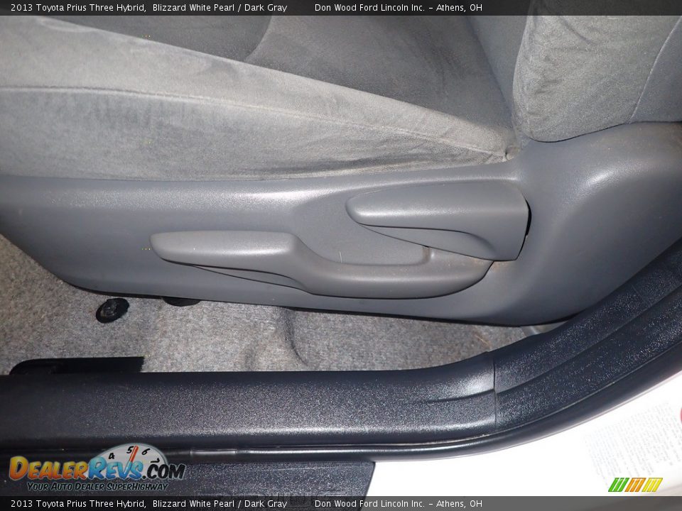 2013 Toyota Prius Three Hybrid Blizzard White Pearl / Dark Gray Photo #24