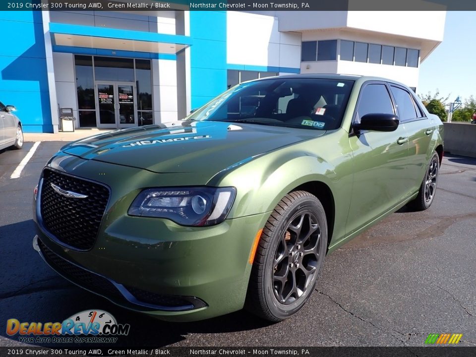 2019 Chrysler 300 Touring AWD Green Metallic / Black Photo #2