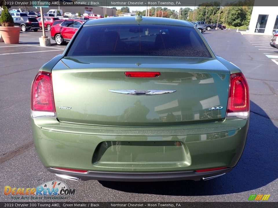 2019 Chrysler 300 Touring AWD Green Metallic / Black Photo #6