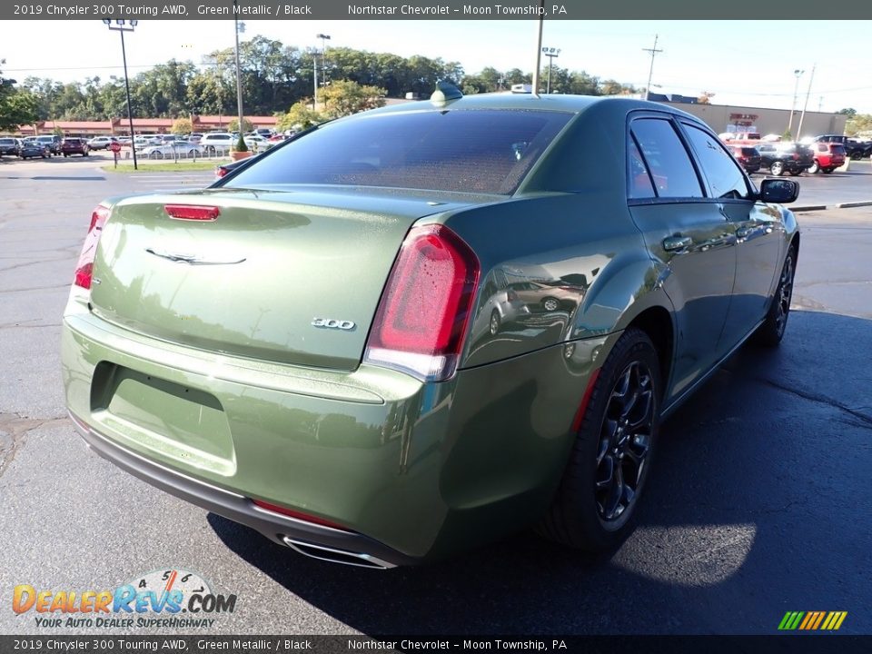 2019 Chrysler 300 Touring AWD Green Metallic / Black Photo #8