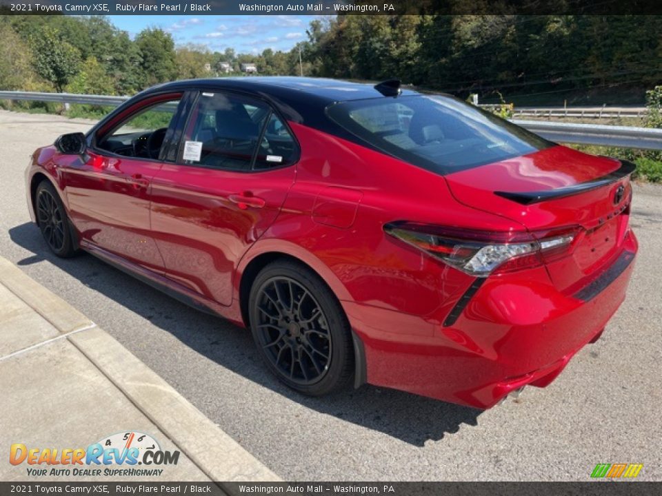 2021 Toyota Camry XSE Ruby Flare Pearl / Black Photo #2