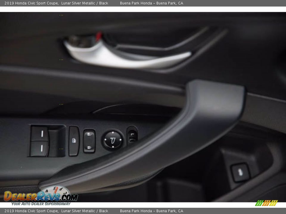 2019 Honda Civic Sport Coupe Lunar Silver Metallic / Black Photo #27