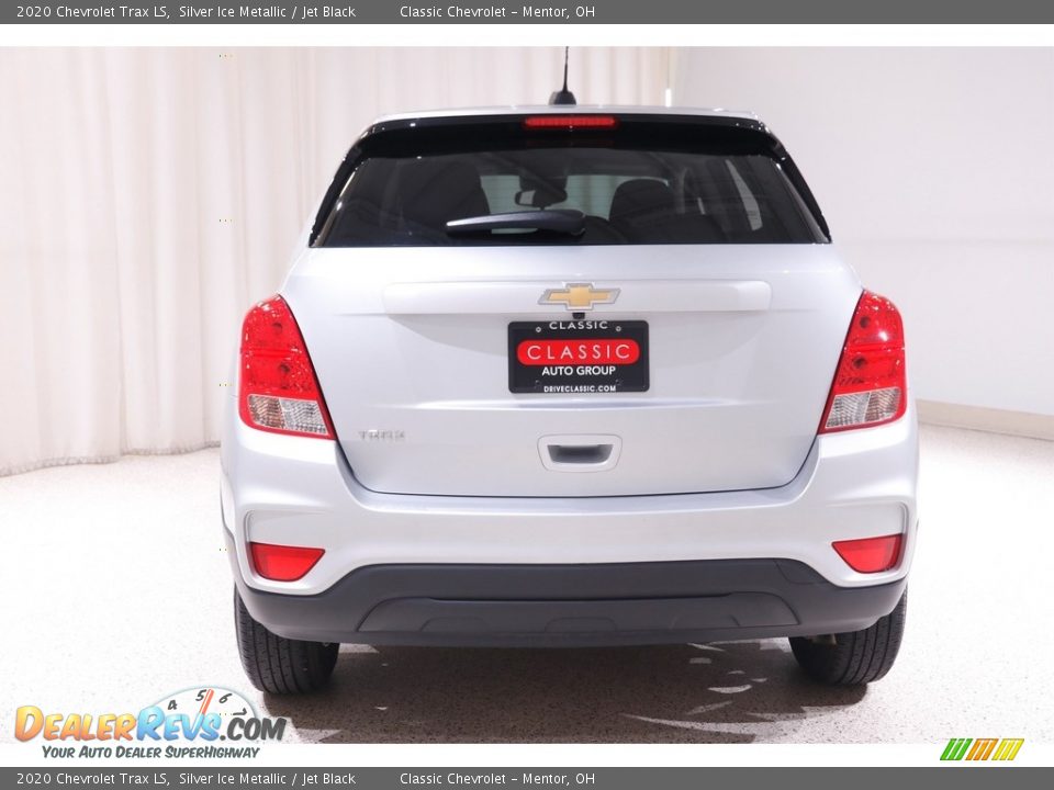 2020 Chevrolet Trax LS Silver Ice Metallic / Jet Black Photo #16