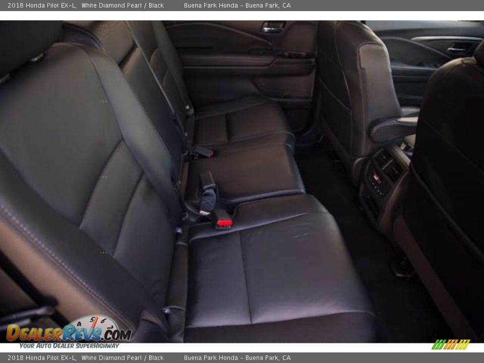 Rear Seat of 2018 Honda Pilot EX-L Photo #22