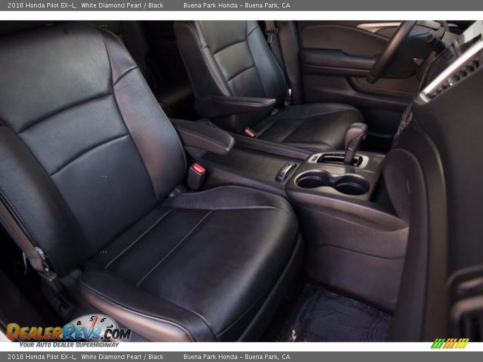 Front Seat of 2018 Honda Pilot EX-L Photo #25